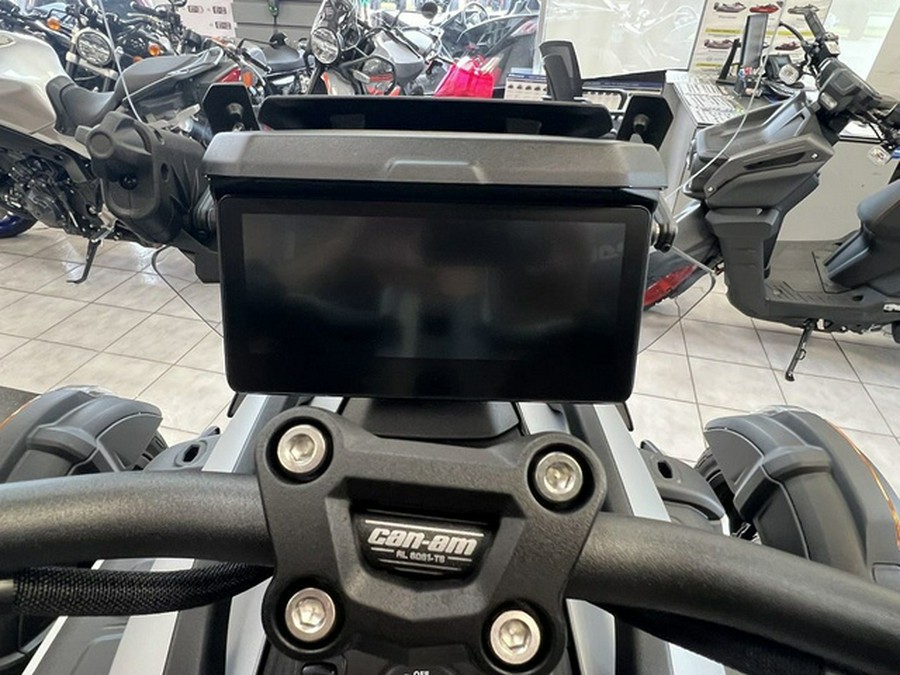 2025 Can-Am Canyon? XT