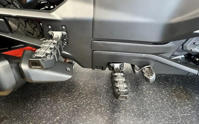 2025 Can-Am Canyon? XT