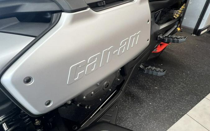 2025 Can-Am Canyon? XT