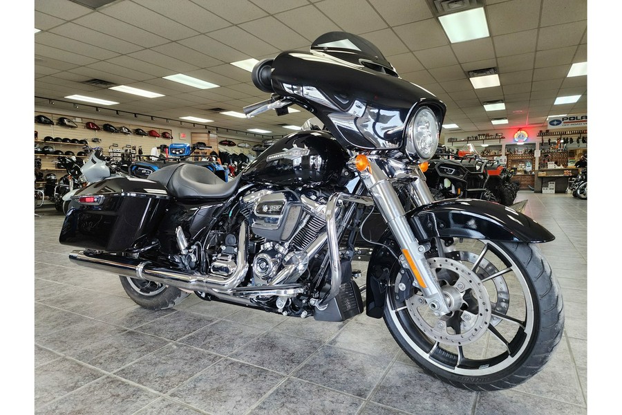 2023 Harley-Davidson® Street Glide FLHX