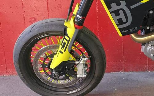 2024 Husqvarna Supermoto 701