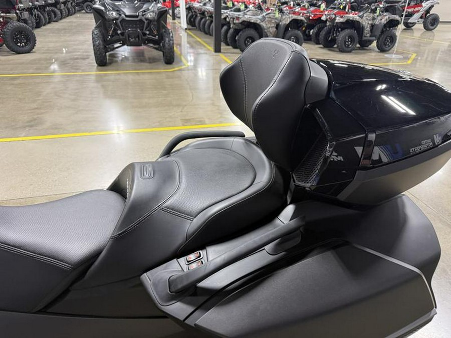 2025 Can-Am® Spyder RT Limited Platine Wheels