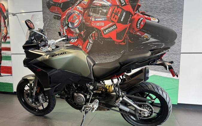 2025 Ducati Multistrada V2 S Storm Green V2 S