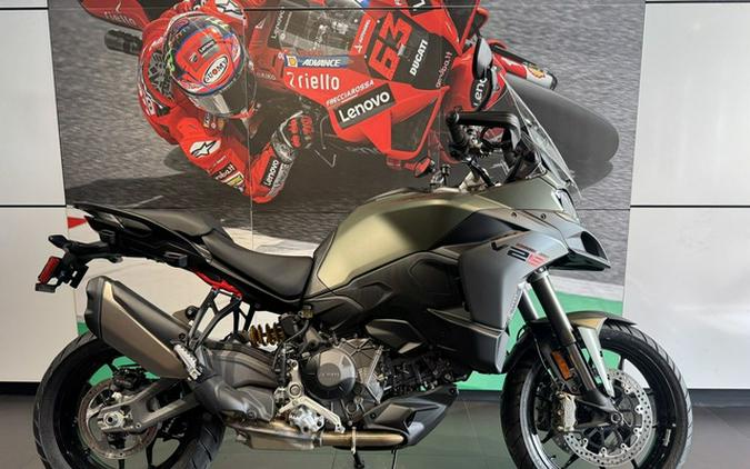 2025 Ducati Multistrada V2 S Storm Green V2 S
