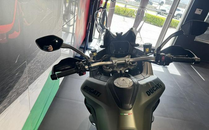 2025 Ducati Multistrada V2 S Storm Green V2 S
