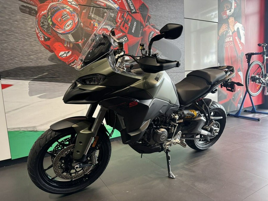 2025 Ducati Multistrada V2 S Storm Green V2 S