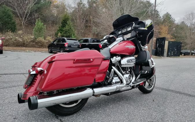 FLHX 2018 Street Glide