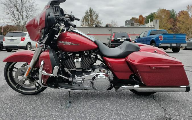 FLHX 2018 Street Glide