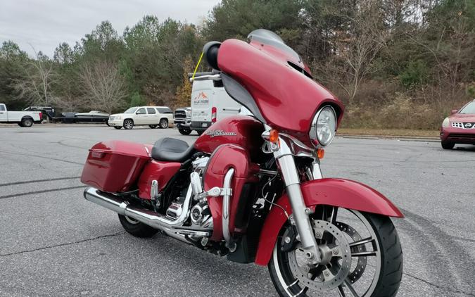 FLHX 2018 Street Glide