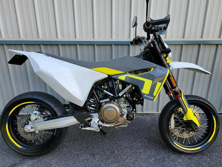 2021 Husqvarna 701 Supermoto