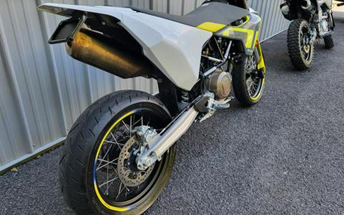 2021 Husqvarna 701 Supermoto