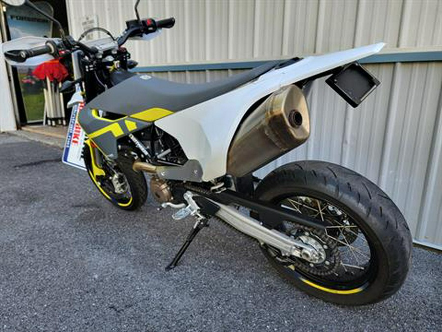 2021 Husqvarna 701 Supermoto