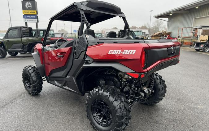 2026 Can-Am® Commander XT 700