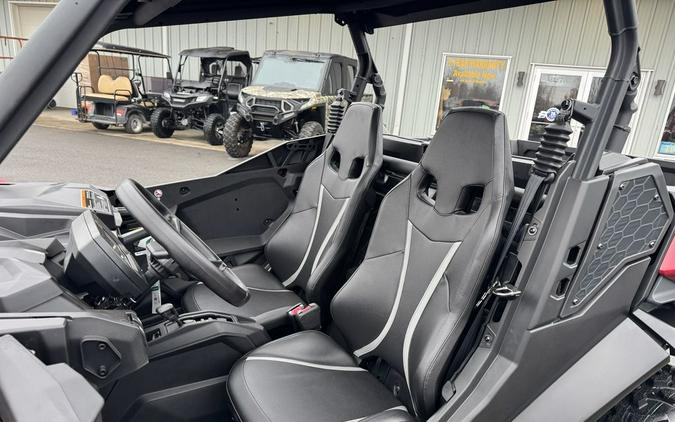 2026 Can-Am® Commander XT 700