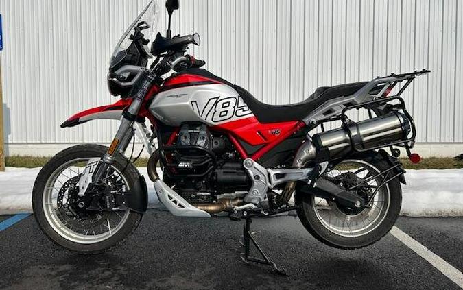 2025 Moto Guzzi V85 TT