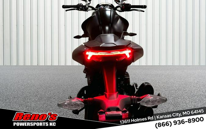2023 Ducati MONSTER PLUS