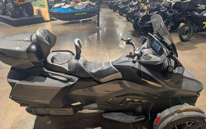 2027 Can-Am® Spyder RT Sea-to-Sky