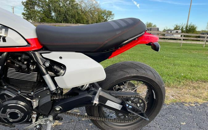 2022 Ducati Scrambler Urban Motard