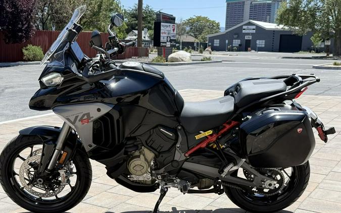 2026 Ducati Multistrada V4 S Travel & Radar Thrilling Black