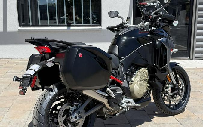 2026 Ducati Multistrada V4 S Travel & Radar Thrilling Black