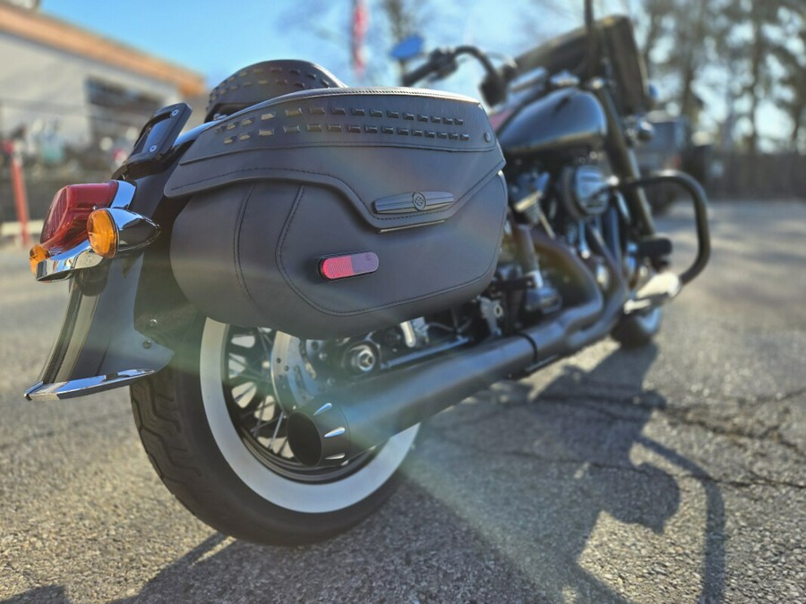 2021 Harley-Davidson Heritage Classic 114 Vivid Black