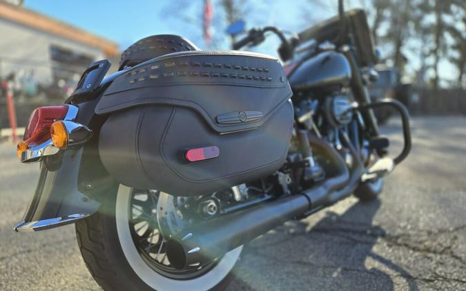 2021 Harley-Davidson Heritage Classic 114 Vivid Black