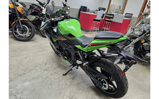 2023 Kawasaki NINJA ZX-4RR KRT Edition