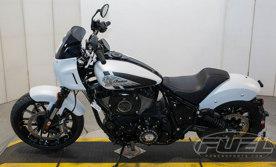 2024 Indian Sport Chief Ghost White Metallic Smoke