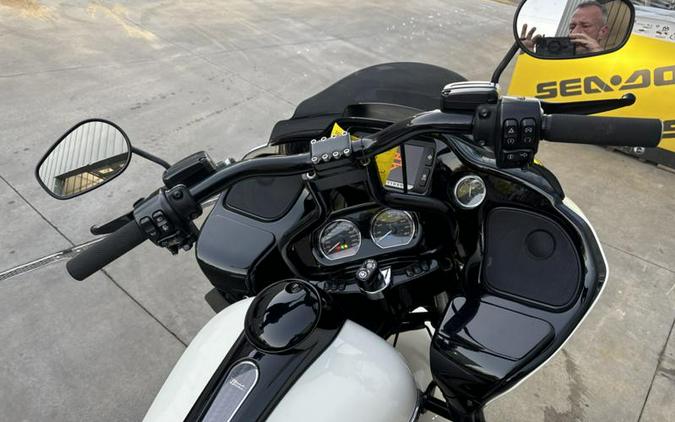 2018 Harley-Davidson® FLTRXS - Road Glide® Special