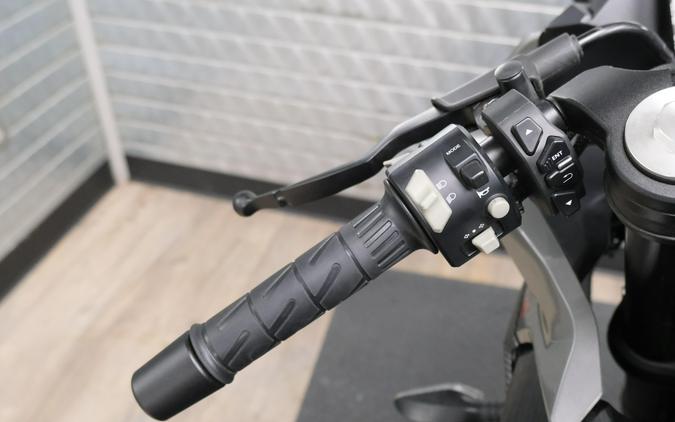 2023 CFMOTO 300SS