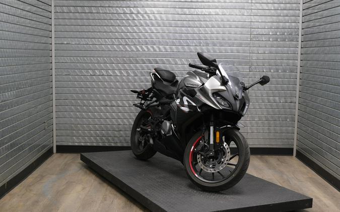 2023 CFMOTO 300SS