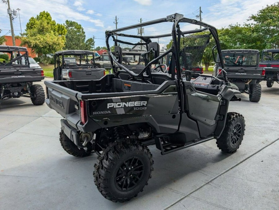 2024 Honda Pioneer 1000 Deluxe