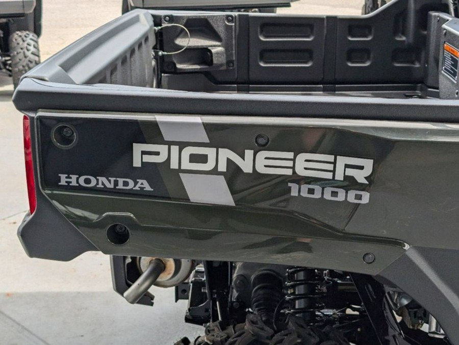 2024 Honda Pioneer 1000 Deluxe