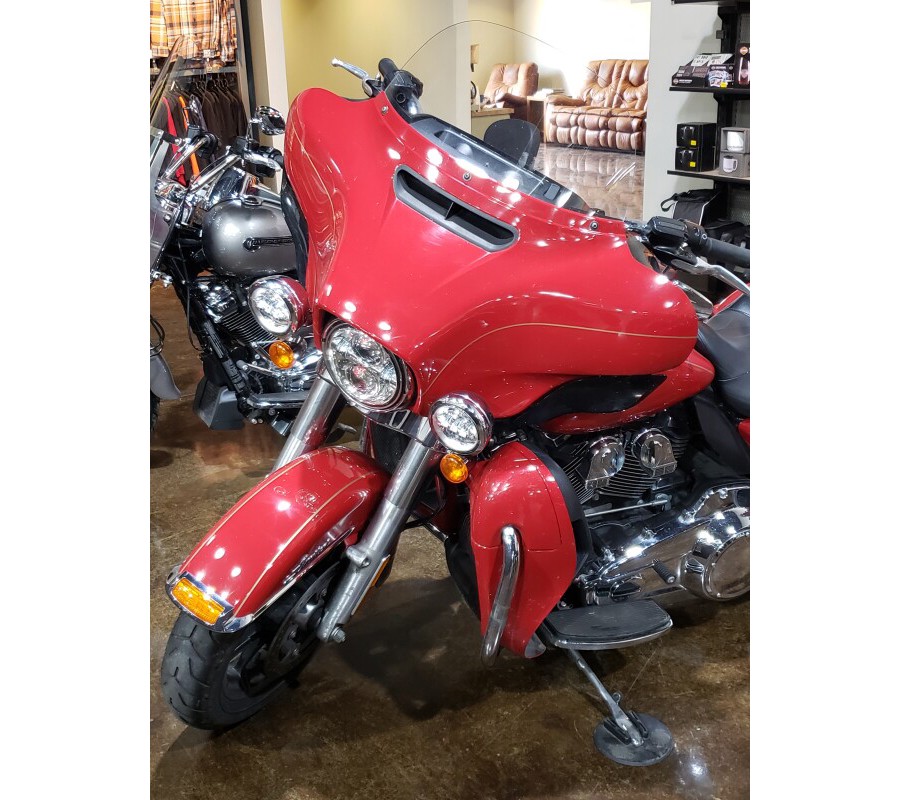 2017 Flhtk Shrine / Ultra Limited Shrine SHRINE RED