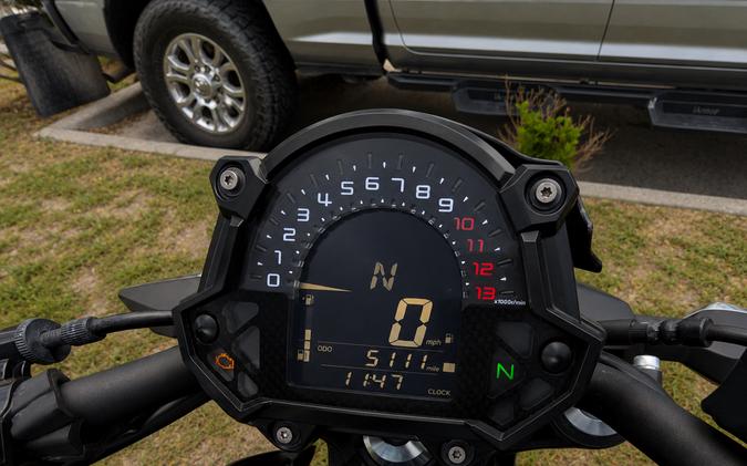 2019 Kawasaki Z650 Stormcloud Blue / Pearl Storm Gray / Metallic Flat Spark Black
