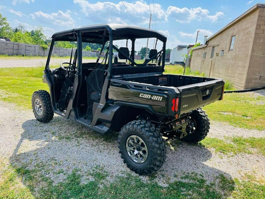 2024 Can-Am® Defender MAX Lone Star HD10