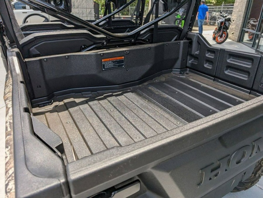 2024 Honda Pioneer 1000-6 Crew Deluxe