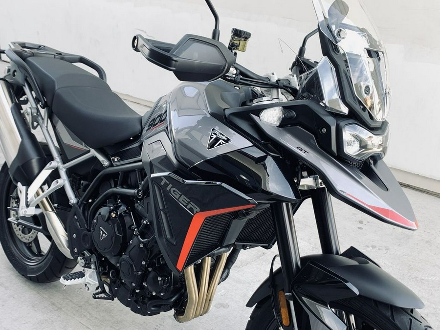 2025 Triumph Tiger 900 GT Pro Graphite / Sapphire Black