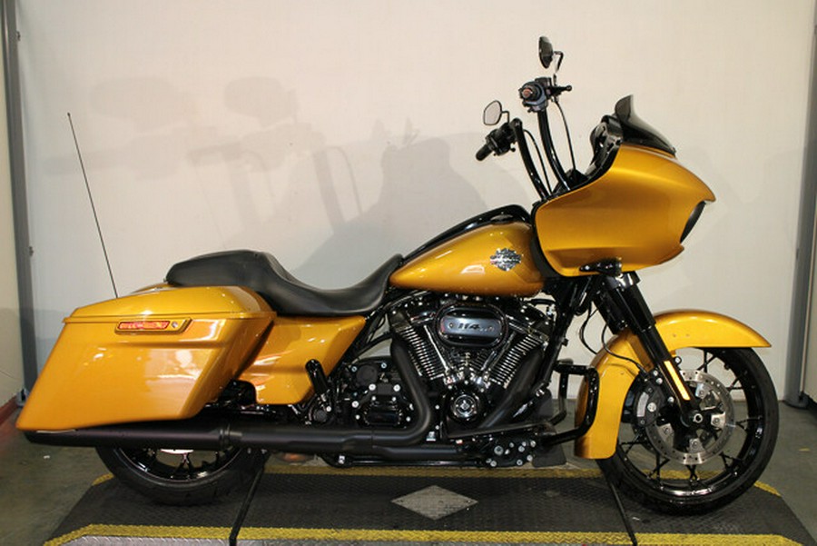 Used 2023 Harley-Davidson Road Glide Special Grand American Touring Motorcycle For Sale In Miami, Florida