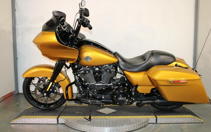 Used 2023 Harley-Davidson Road Glide Special Grand American Touring Motorcycle For Sale In Miami, Florida