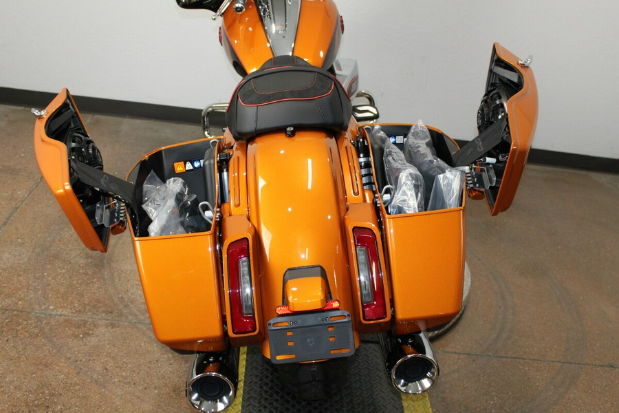 Harley-Davidson® CVO Street Glide 2026 Torched Orange CVO Tri-Tone