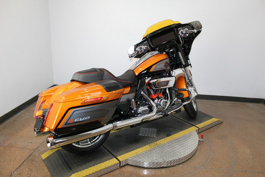 Harley-Davidson® CVO Street Glide 2026 Torched Orange CVO Tri-Tone