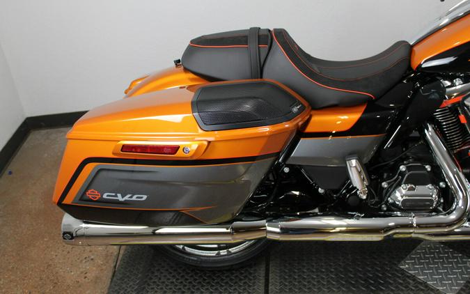 Harley-Davidson® CVO Street Glide 2026 FLHXSE 84680417 TORCHED ORANGE W/ PINSTRIPE