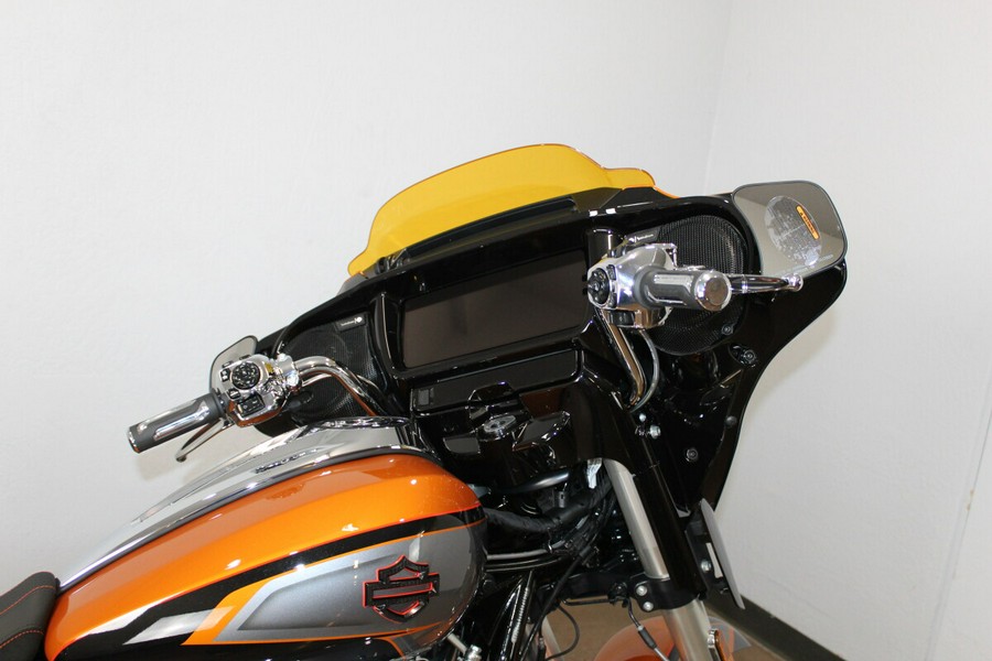 Harley-Davidson® CVO Street Glide 2026 Torched Orange CVO Tri-Tone