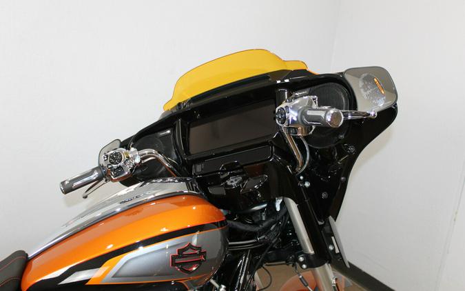 Harley-Davidson® CVO Street Glide 2026 FLHXSE 84680417 TORCHED ORANGE W/ PINSTRIPE