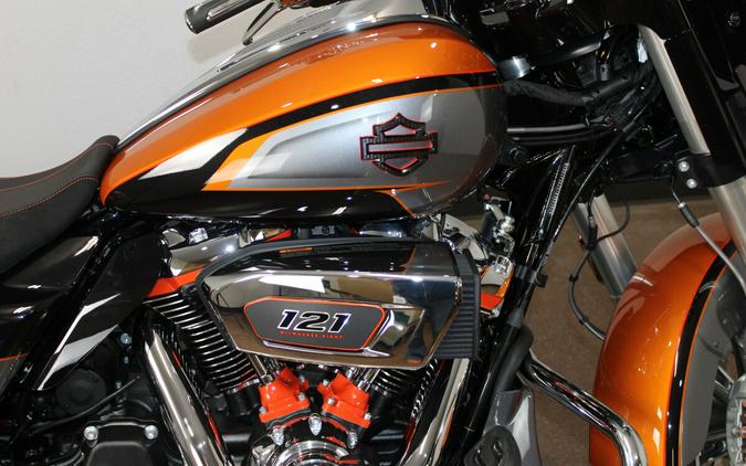 Harley-Davidson® CVO Street Glide 2026 FLHXSE 84680417 TORCHED ORANGE W/ PINSTRIPE