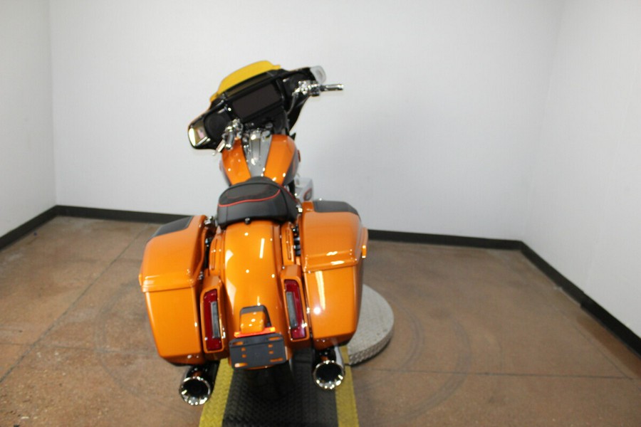 Harley-Davidson® CVO Street Glide 2026 Torched Orange CVO Tri-Tone