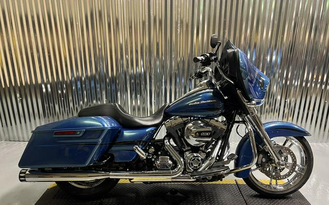 2014 Harley-Davidson FLHX - Street Glide