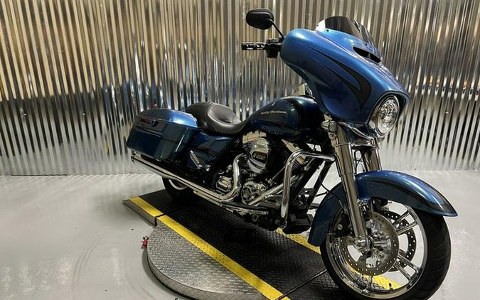 2014 Harley-Davidson FLHX - Street Glide