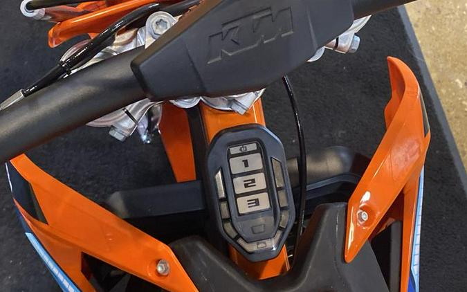 2024 KTM SX-E 3